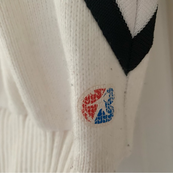 VTG Canucks sweater Cheerleader Varsity style Small Medium Large USA - Picture 8 of 10